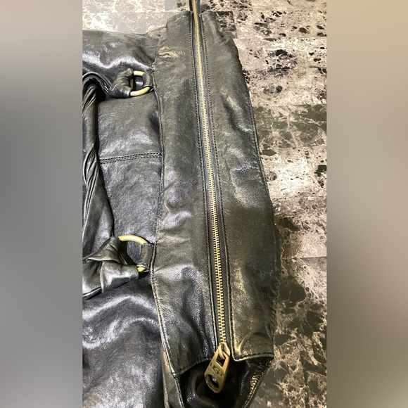 UGG Black Leather Shoulder Bag Purse - Picture 5 of 9